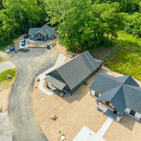 New Ozark Oasis Luxe Cabin Retreat With Hot Tub Hollister Exterior photo