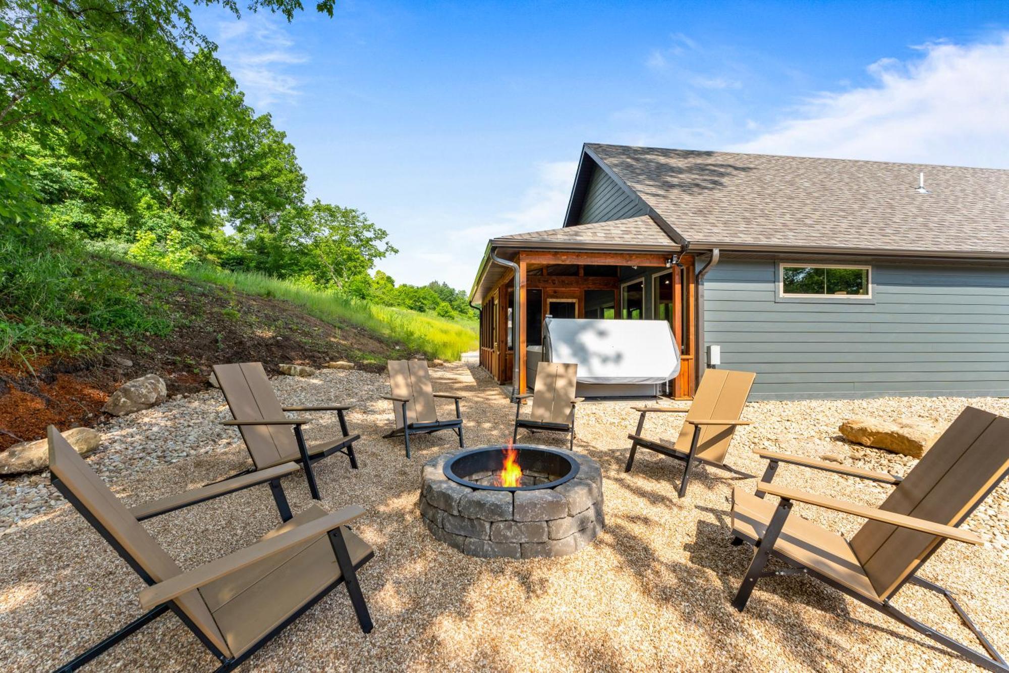 New Ozark Oasis Luxe Cabin Retreat With Hot Tub Hollister Exterior photo