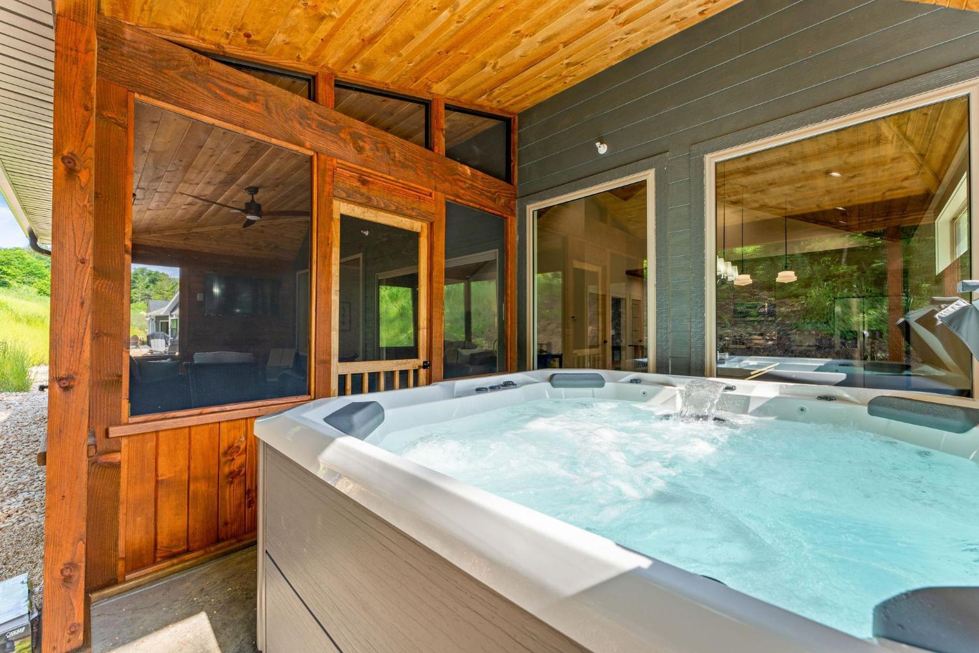 New Ozark Oasis Luxe Cabin Retreat With Hot Tub Hollister Exterior photo